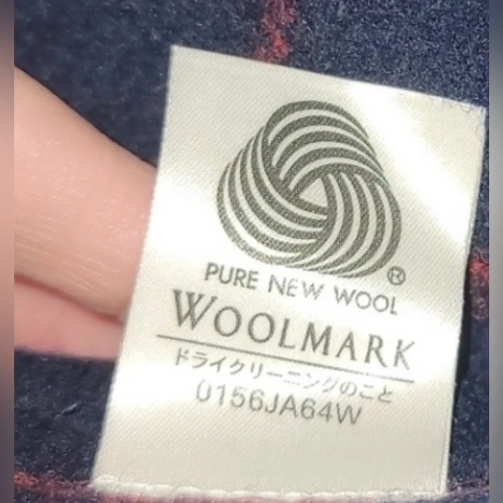 Authentic Burberry Blanket Scarf Navy Blue 75x 130 cm 100% wool super soft